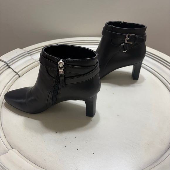 Chaps Black Ankle Boots & Booties Size 6 - Picture 3 of 8